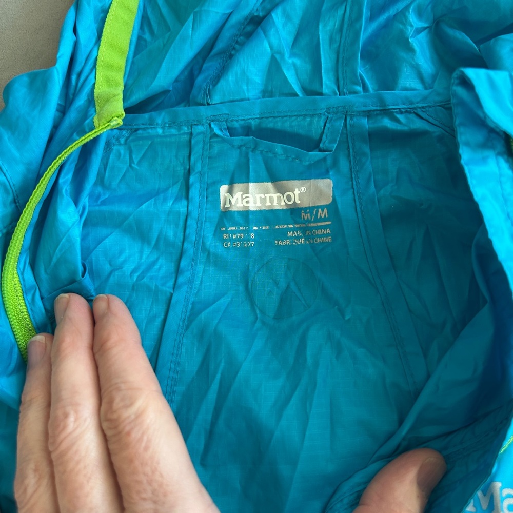 Marmot windbreaker - Picture 3 of 6